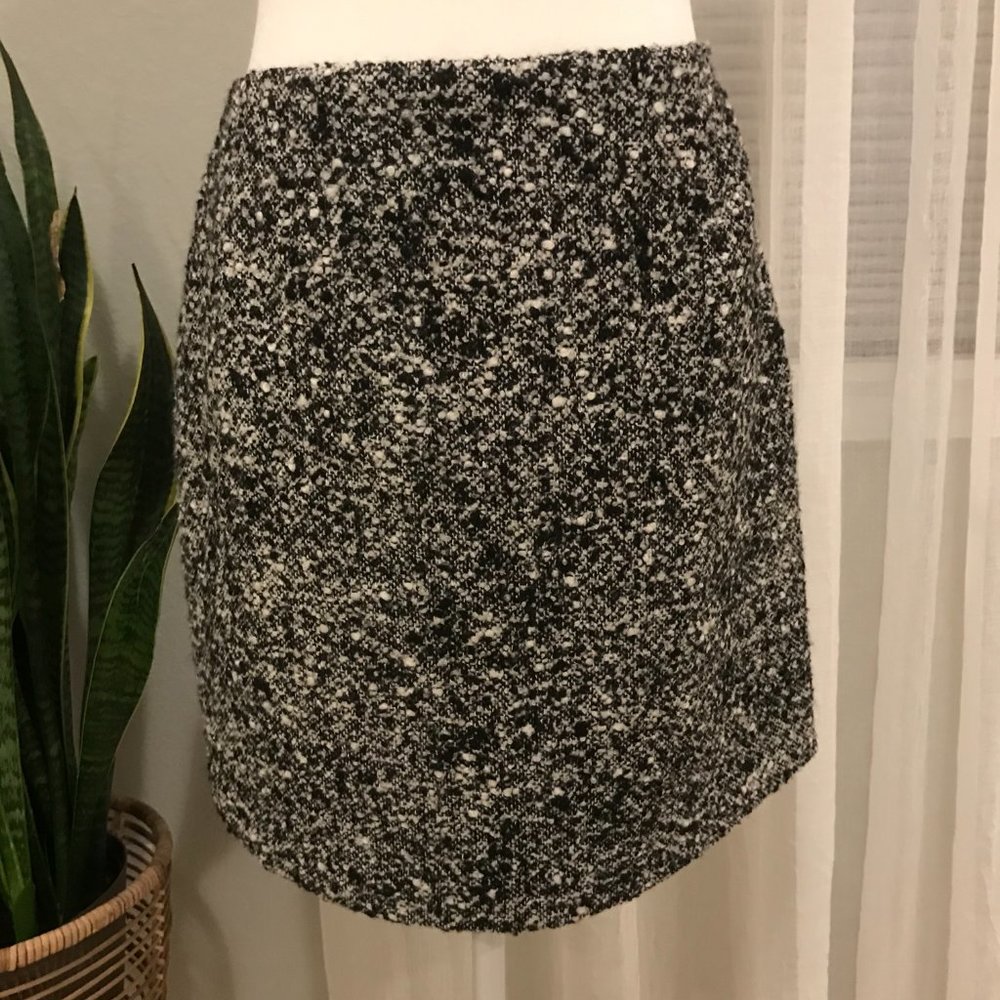 Tahari Women's Size 10 Short Tweed Pencil Skirt